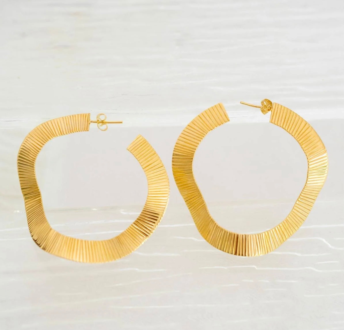 Khari Gold Plated Hoop Earrings With Fluted Design