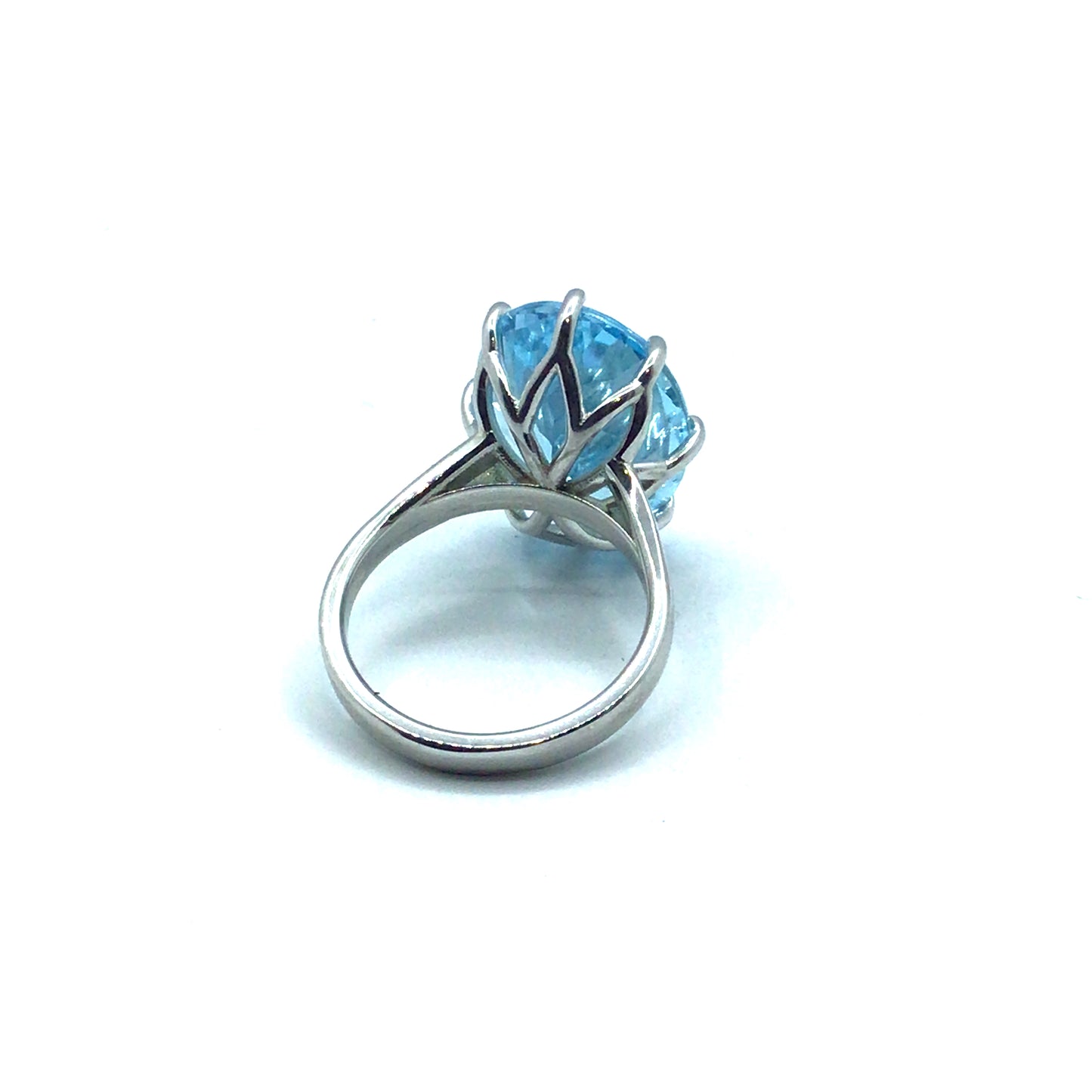 9ct White gold topaz cocktail ring