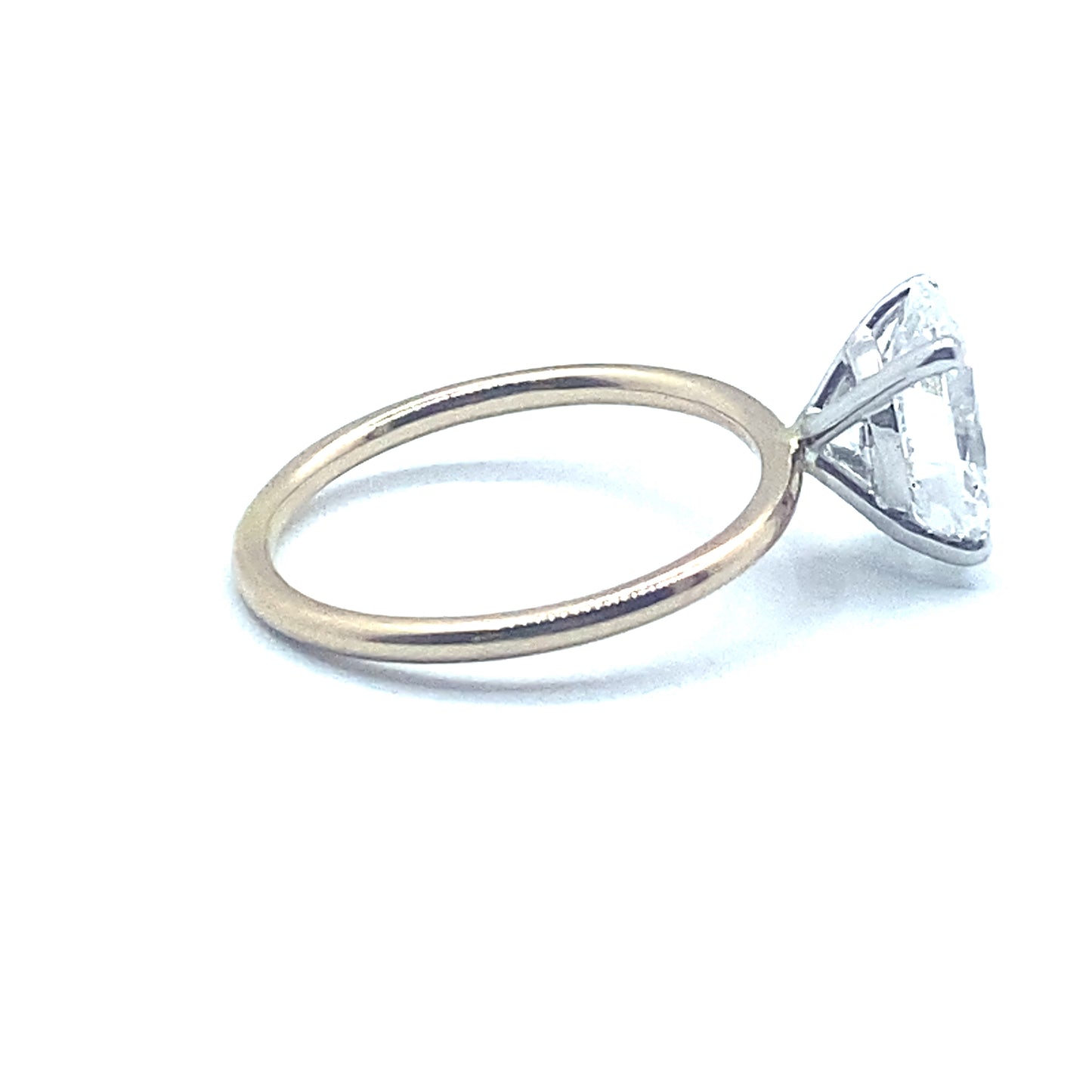 2.05ct LG Diamond Oval Cut Ring in 9ct Yellow and White Gold