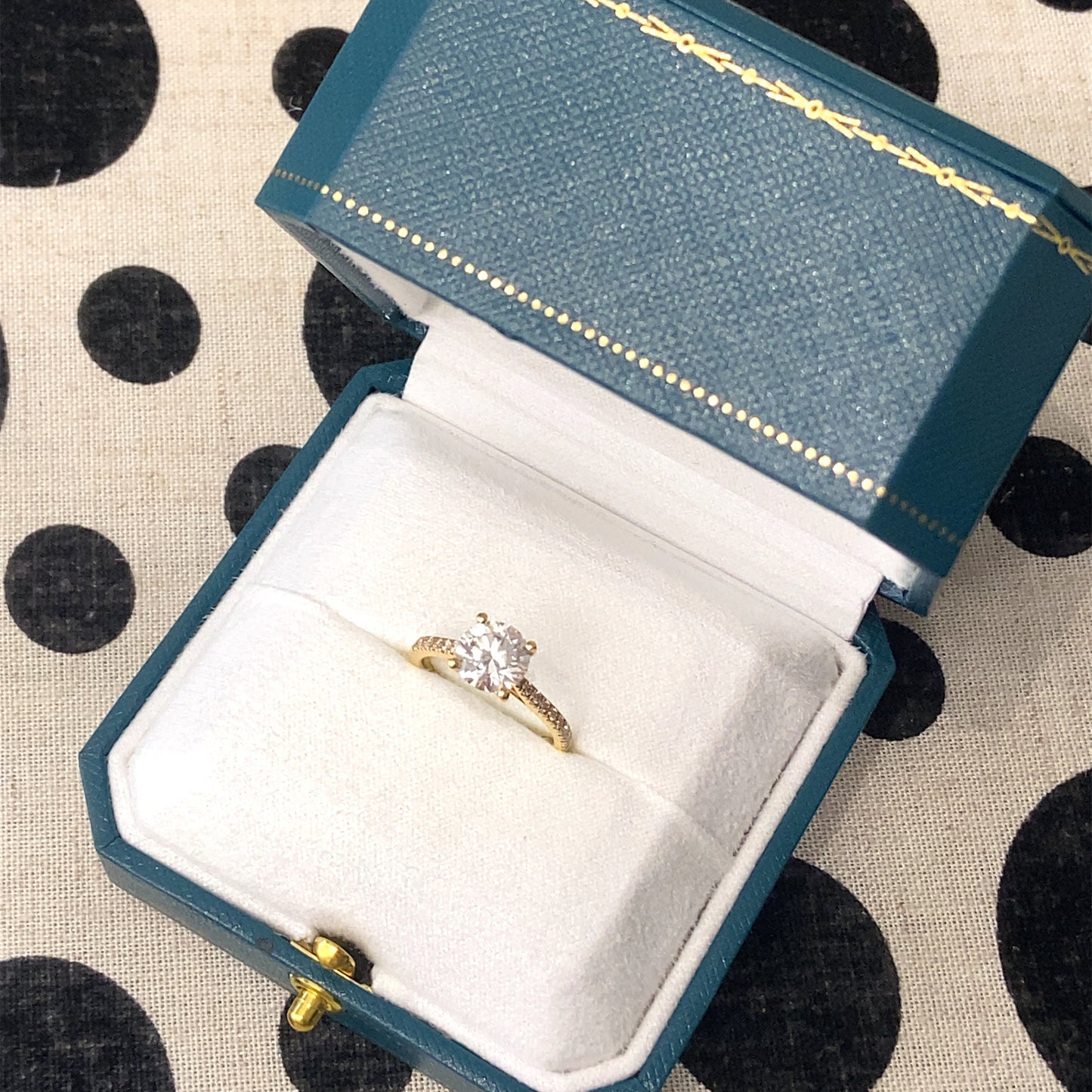 Bespoke 1.83ct E, VS2 Lab Grown Diamond 18ct Yellow Gold Engagement Ring