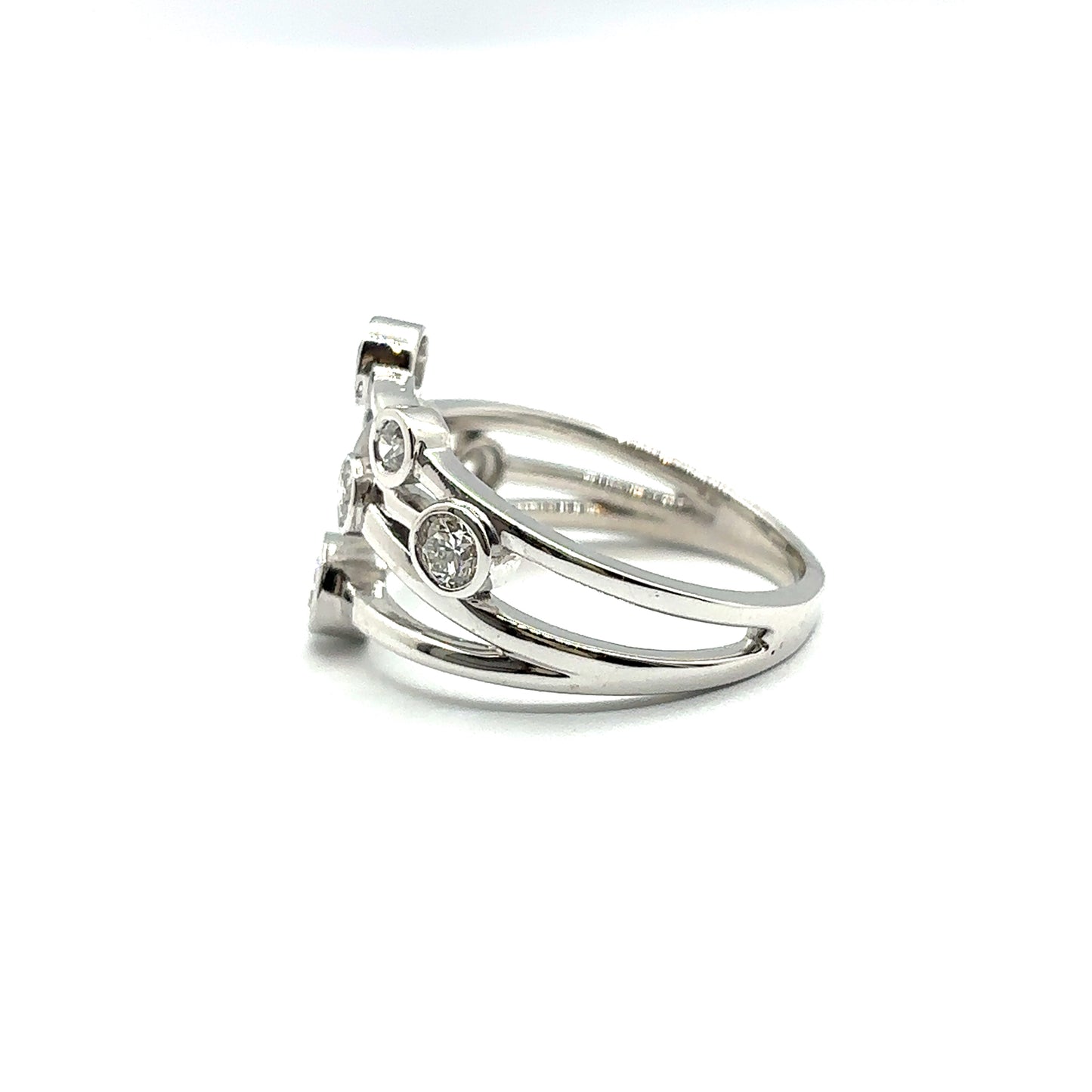 “Rain Dancing” Bubble Ring in 9ct White Gold and Diamond